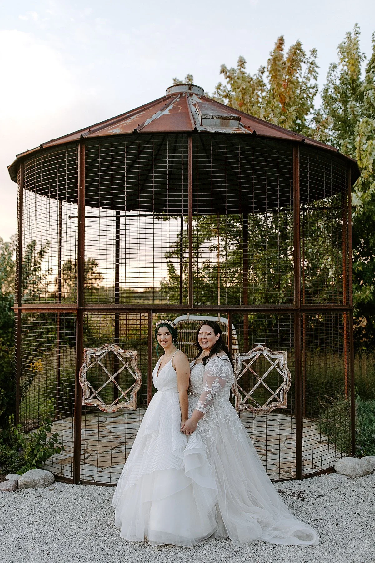 heritage prairie farm wedding, wedding venue chicago heritage farm, chicago wedding photographer, illinois wedding photographer, heritage prairie farm chicago