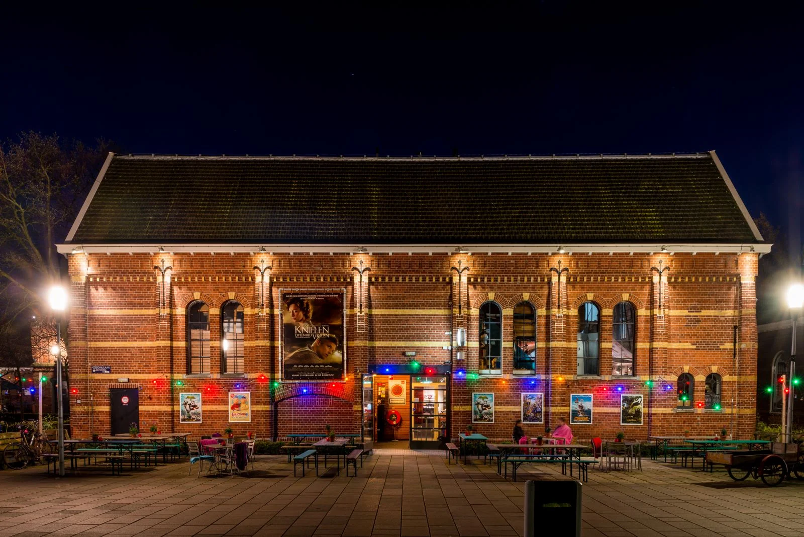 28.5. AMSTERDAM PREMIERE 