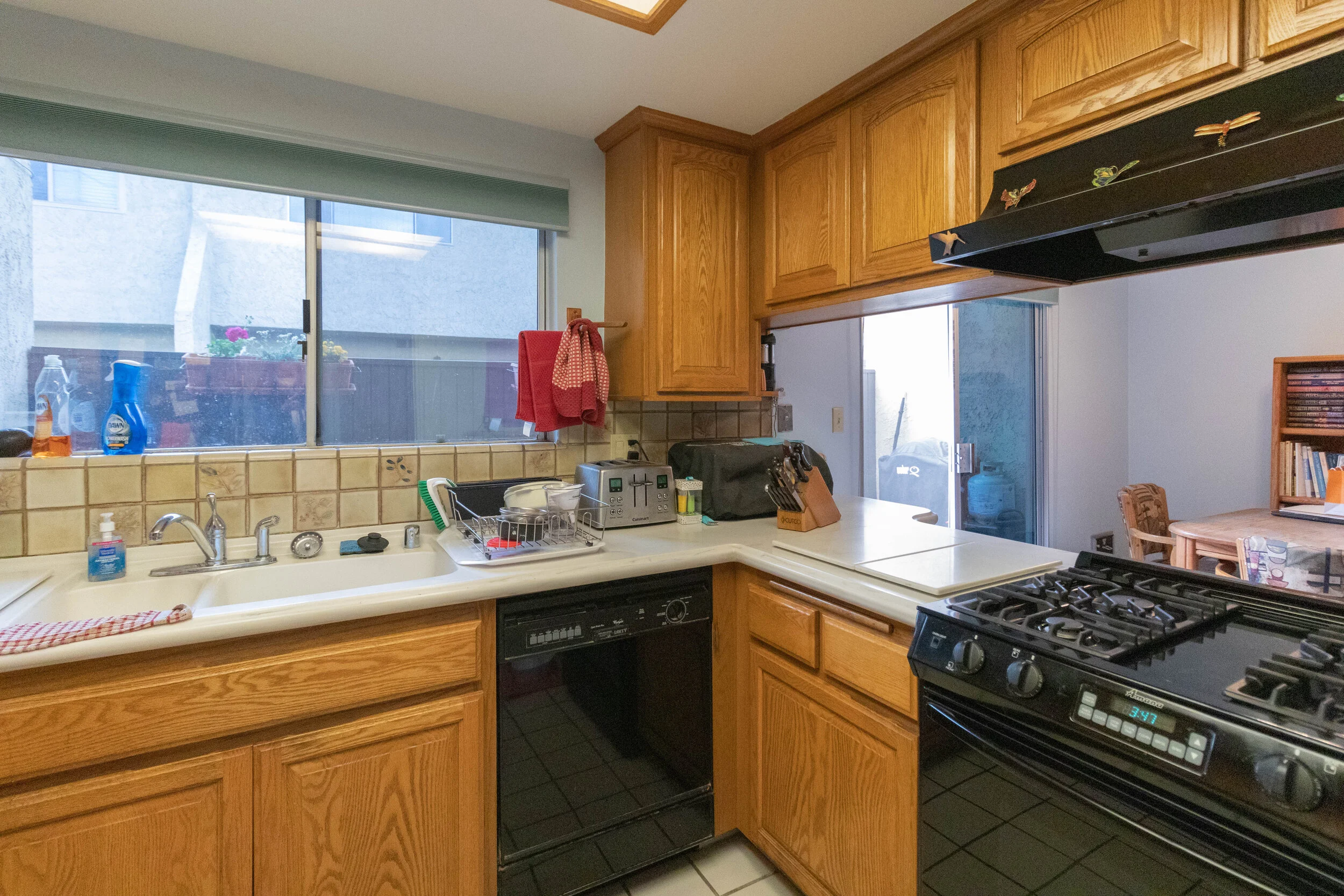 1124 E Las Tunas Unit 5-18.jpg