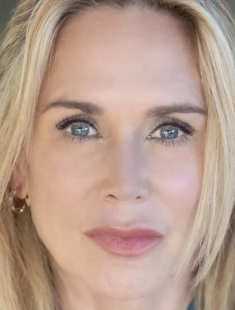 FAV HEADSHOT UP CLOSE JPG.JPG