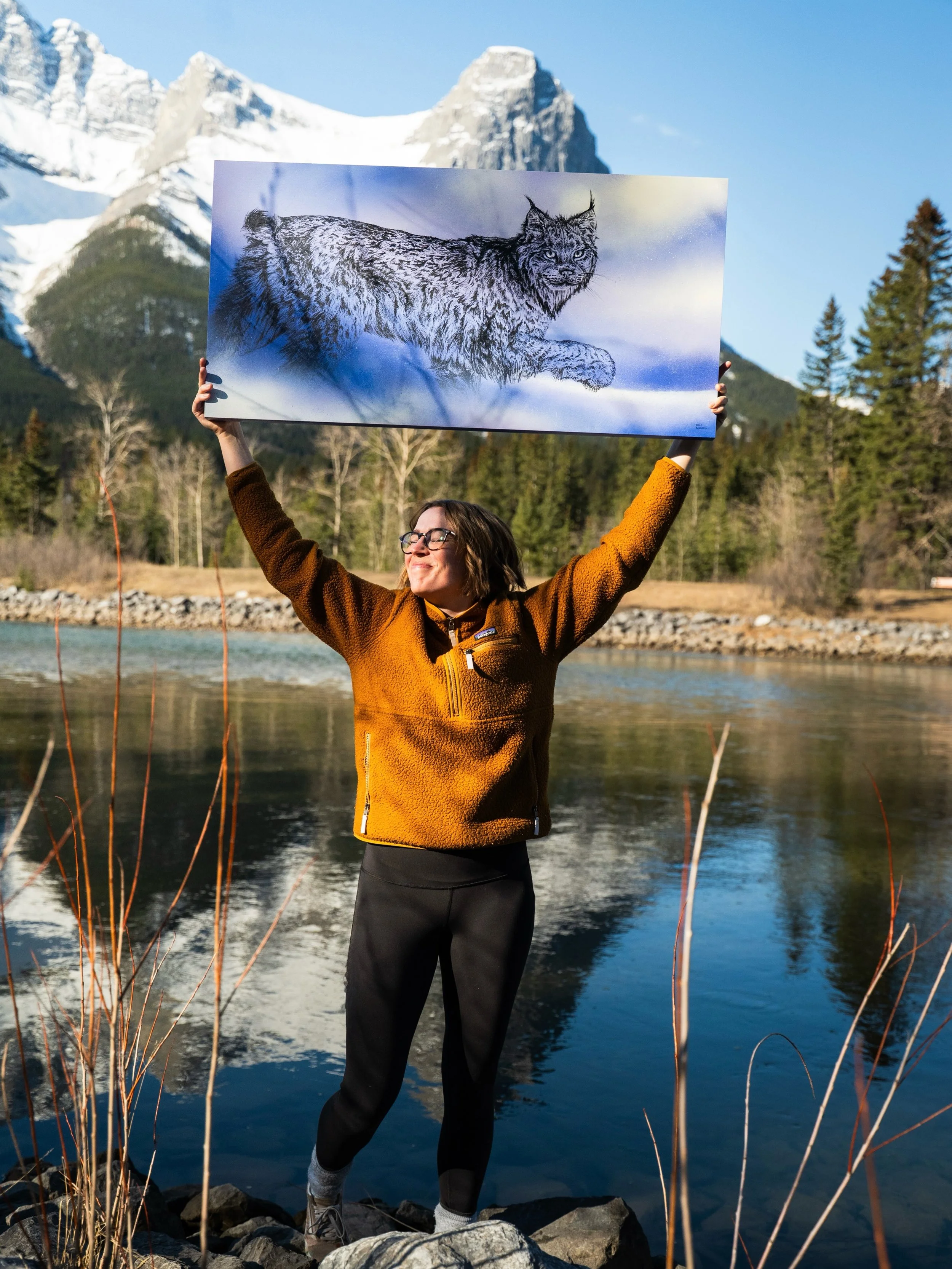 I loved painting this lynx for the show. That front paw is so big, I started to doubt the proportions and how fluffy it looked, but that&rsquo;s truly how massive they are. When I finished the line work it felt like there was something missing, and m
