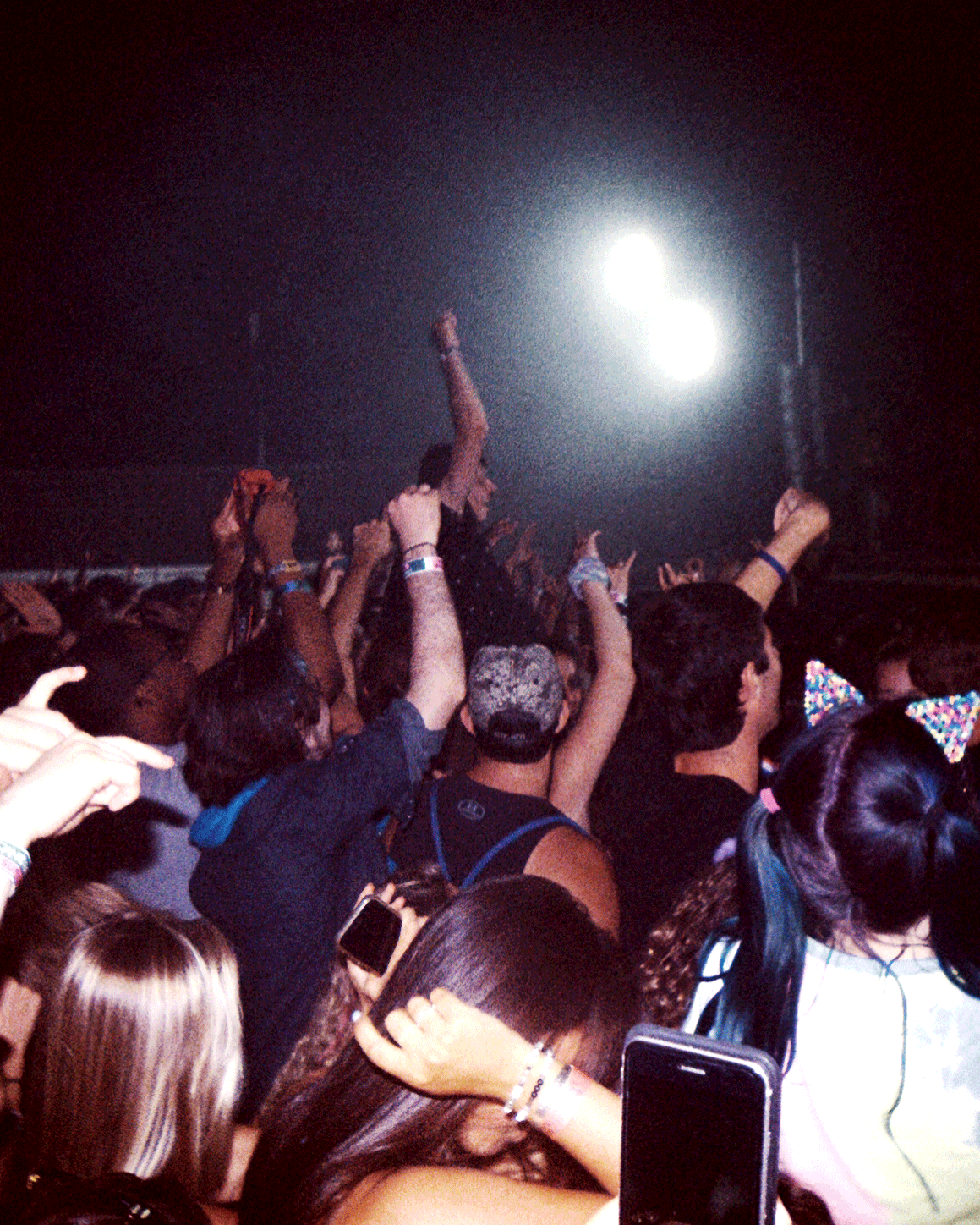 crowd_surf.gif