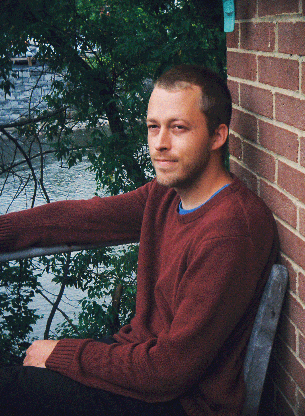 MattGragg_ChairByTheWater.gif