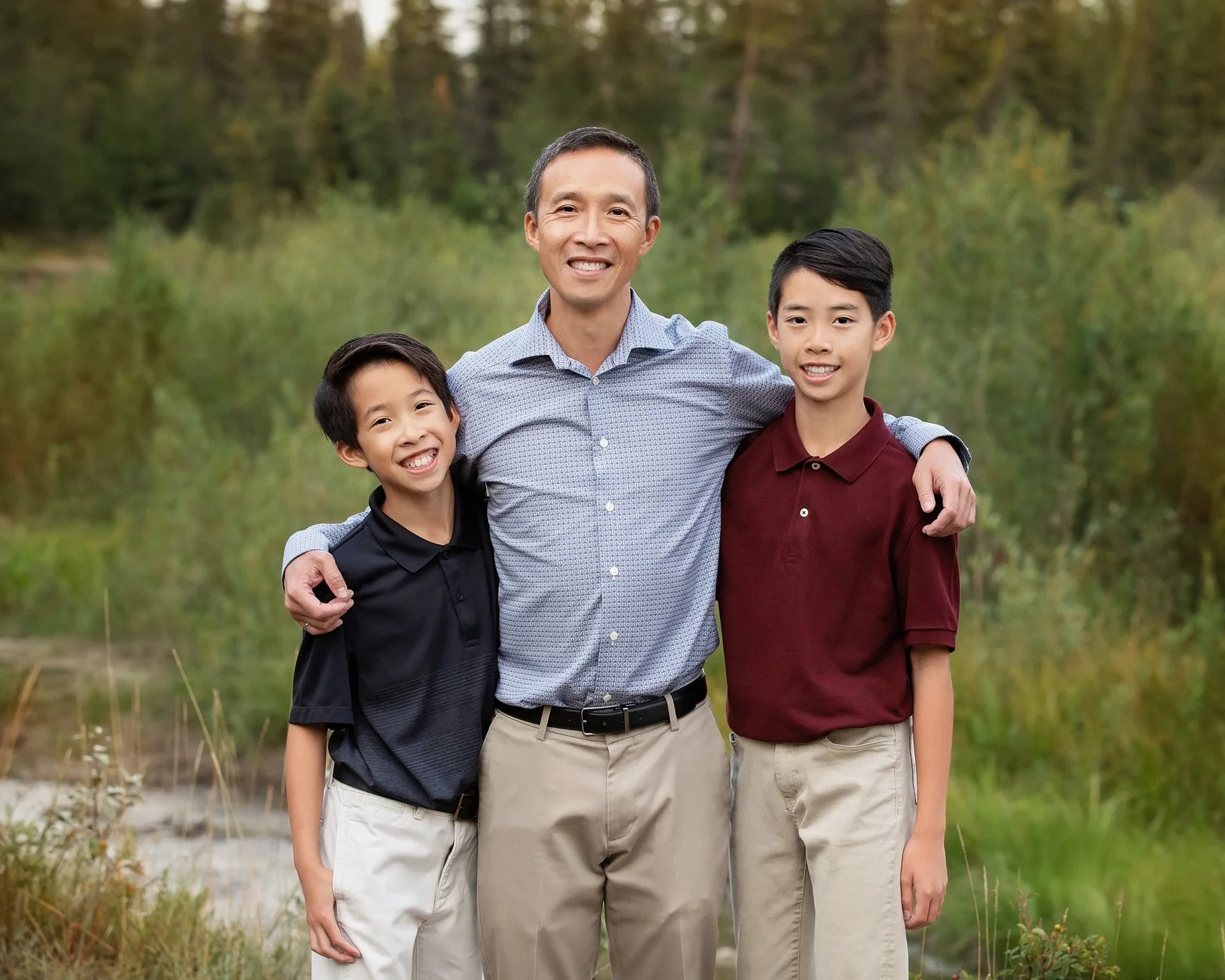 outdoor family photography near water at Griffith Woods Park SW