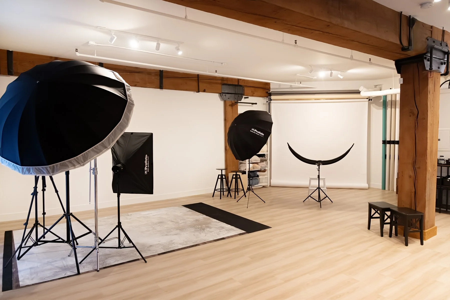 downtown photography studio in Calgary - interior photos showcasing a modern, clean photography space.