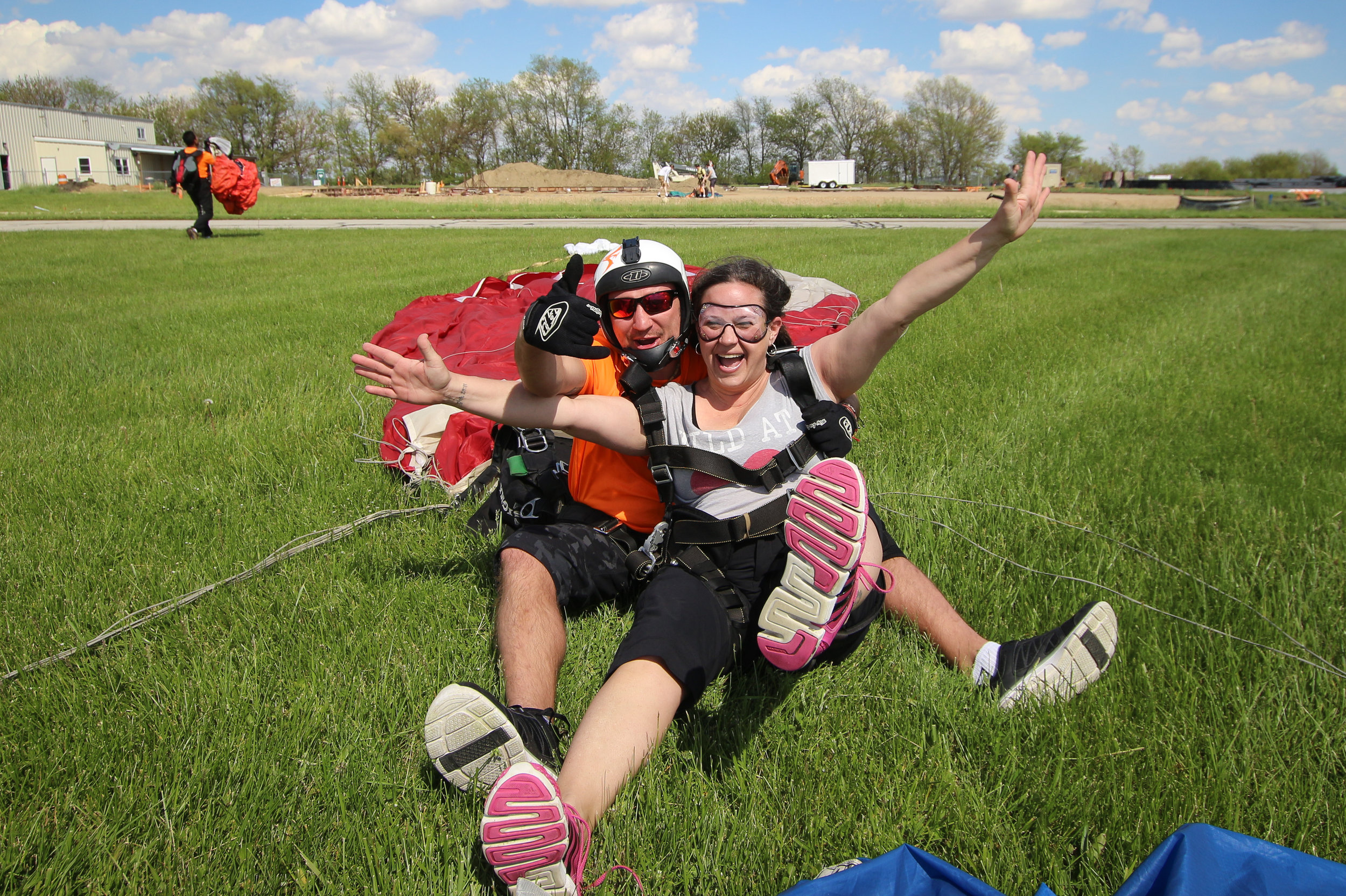 Melissa McCain goes skydiving with her son on mothersday Stef (4).jpg