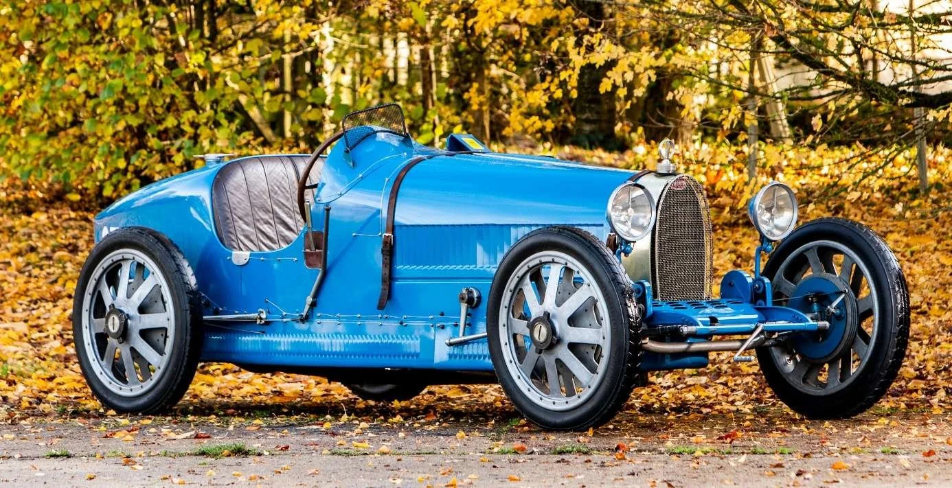 blue-bugatti-vintage.jpg