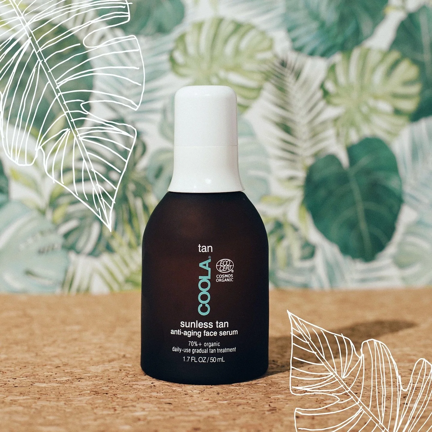 Pretending it&rsquo;s summer today with @coola &rsquo;s sunless tan face and body mist 🌞 The color is very natural and now I smell like a pi&ntilde;a colada 🍹 and I love it lol. Do you like pi&ntilde;a coladas or hangin out in the rain? 😜