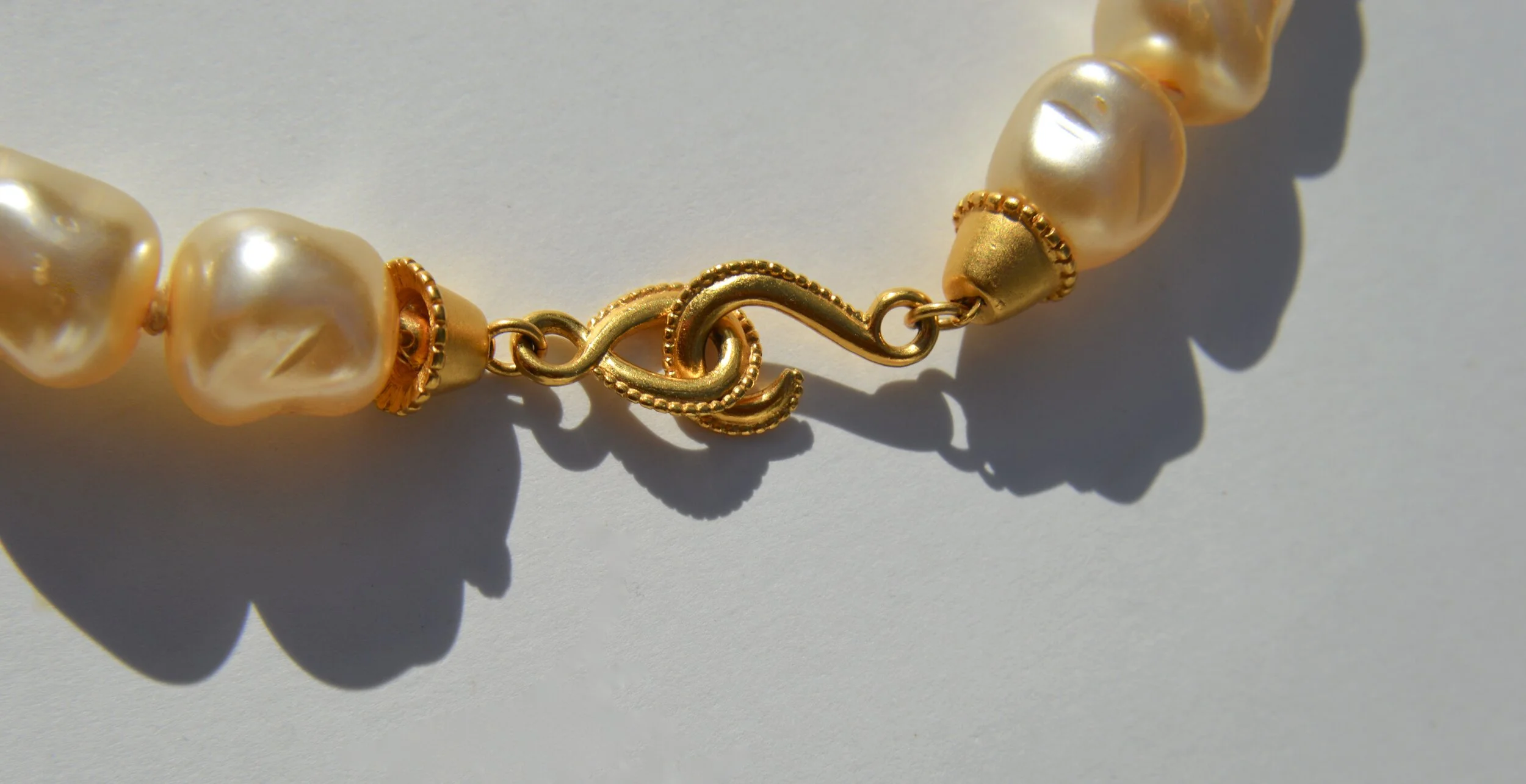 Vintage Metropolitan Museum of Art NYC Baroque Pearl Roman  