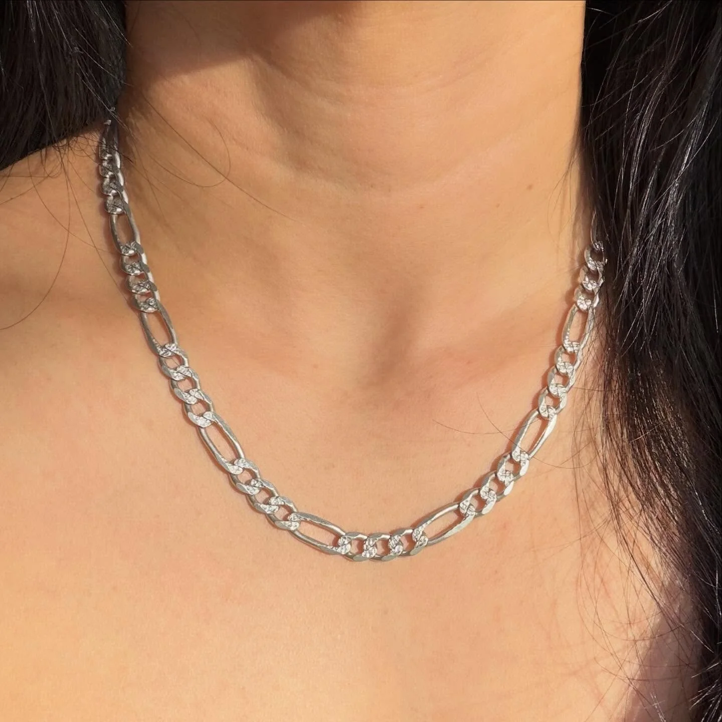 I just know this chunky vintage 925 sterling Italian figaro with sparkly CZ detail on one side (it&rsquo;s reversible!), won&rsquo;t stick around long. 18&rdquo; long, 7mm wide. Weighs 29 grams. Snag her at $225 shipped pre list pricing. Intl ship fe