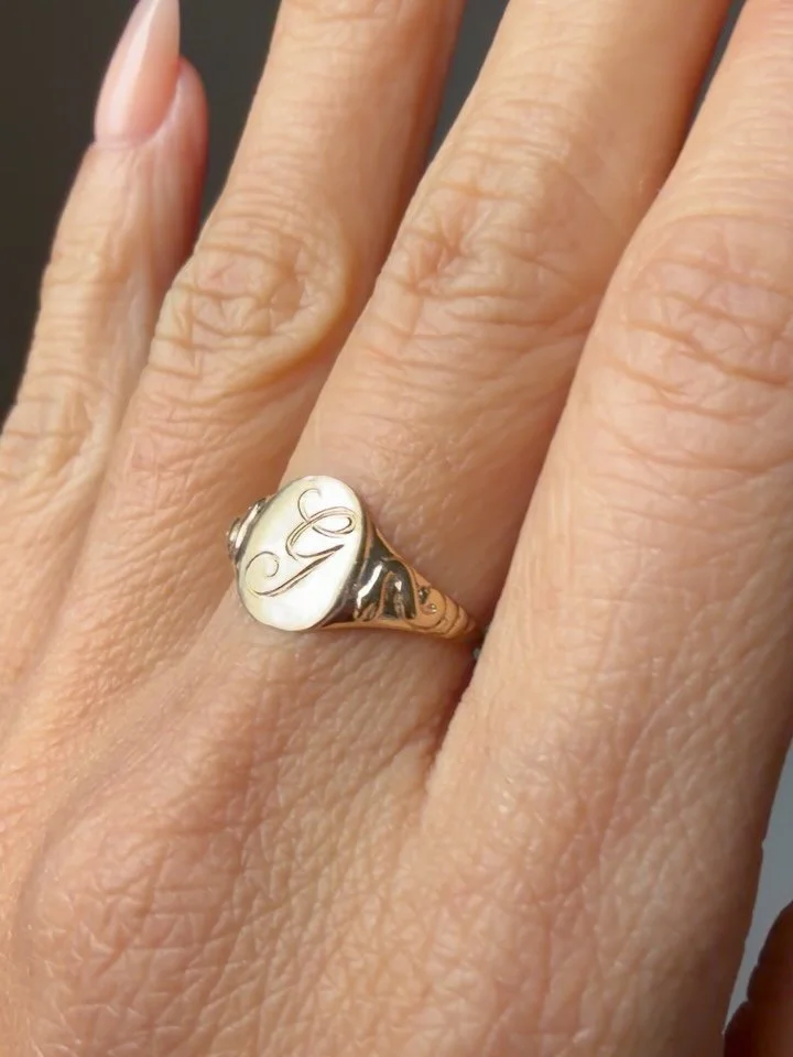 One of my fave clients had her initial G engraved by the one and only @duranengravings 🐍💛 on my made to order 14K snake signet casted from a late 1800s original. Tap post to shop or link in bio!