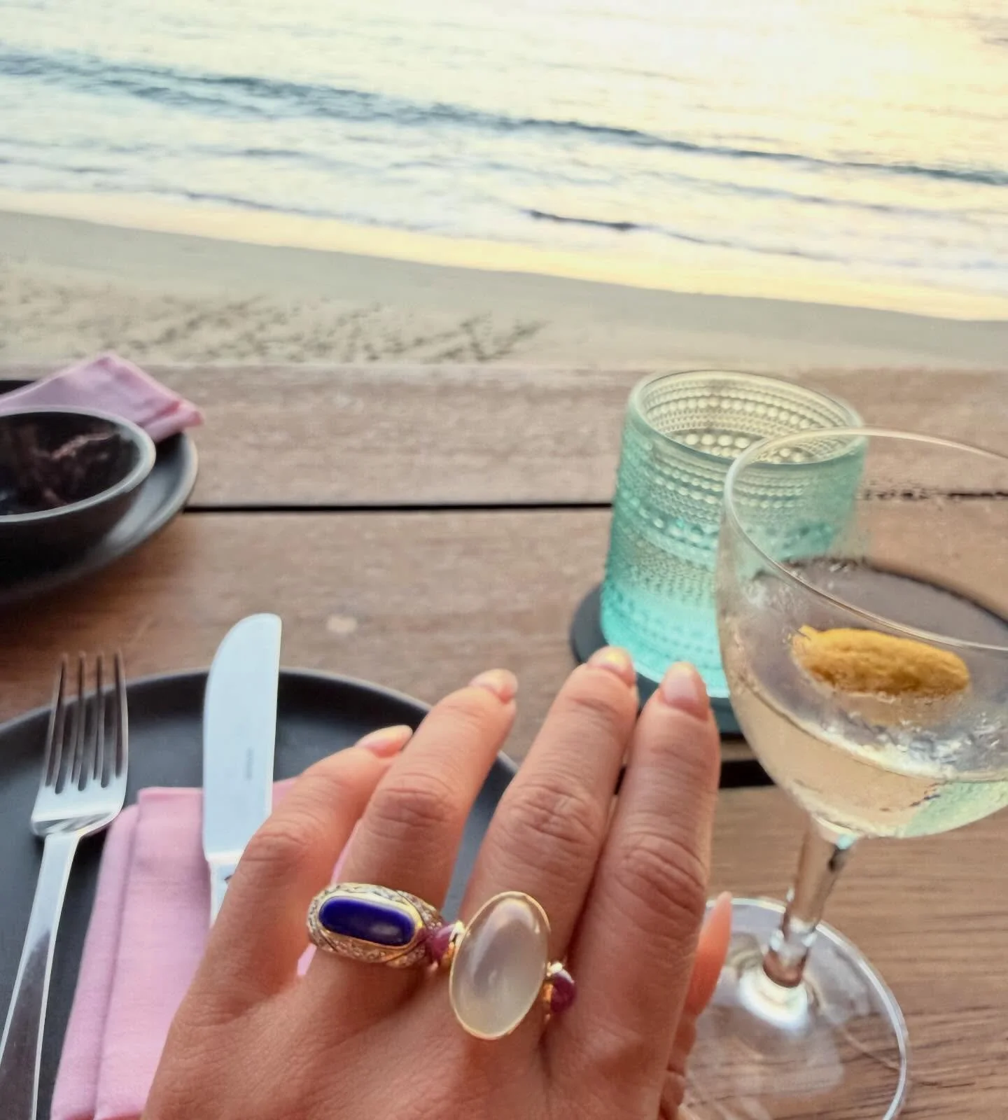 2026 so far! I&rsquo;m back in Ohio from the best week ever at @fstamarindo in Jalisco MX 🇲🇽🌴🌊🐋🦋🪷 I hope everyone had a great holiday week and an awesome start to the new year 🩷 18k bezel set moonstone and ruby cabochon ring, size 7 (sizable,