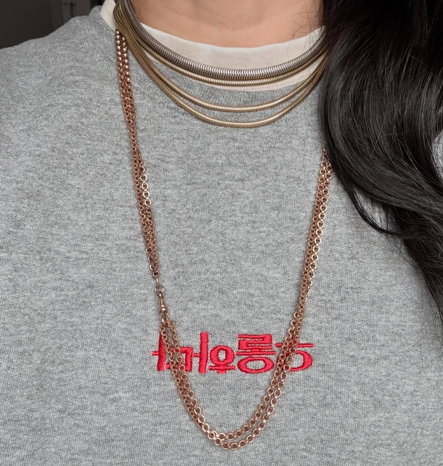 I hope everyone&rsquo;s done their food &amp; 🍷 hoarding for the snowstorm ❄️!! These 3 gorgeous chains are available! A super heavy 50 gram 9K rosy yellow gold antique late 1800s dog clip rolo double rolo chain that measures 28&rdquo; long worn, $3