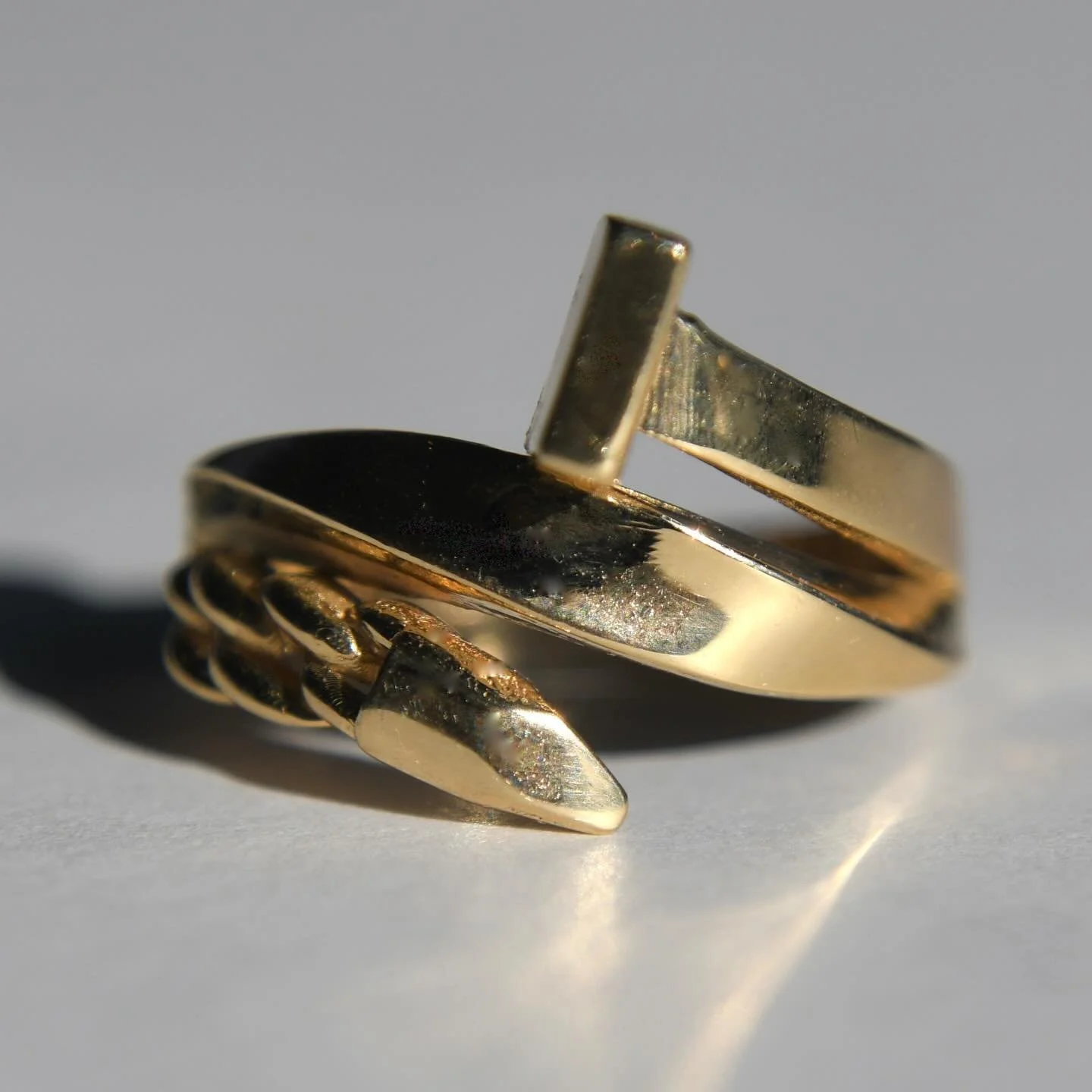 This epic vintage 14K nail / snake hybrid wrap ring is online now, link in bio or tap to shop 🐍✨
