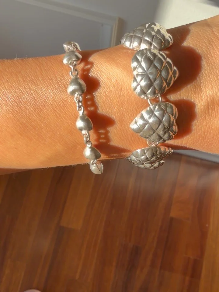 It&rsquo;s finally Friday! These adorbs vintage 925 sterling silver 🩶 link bracelets are available! Not online. 7&rdquo; long 20mm quilted heart toggle 22 grams: $295 shipped. 7&rdquo; long 8mm puffy heart lobster clasp 8 grams: $175 shipped. Zelle 