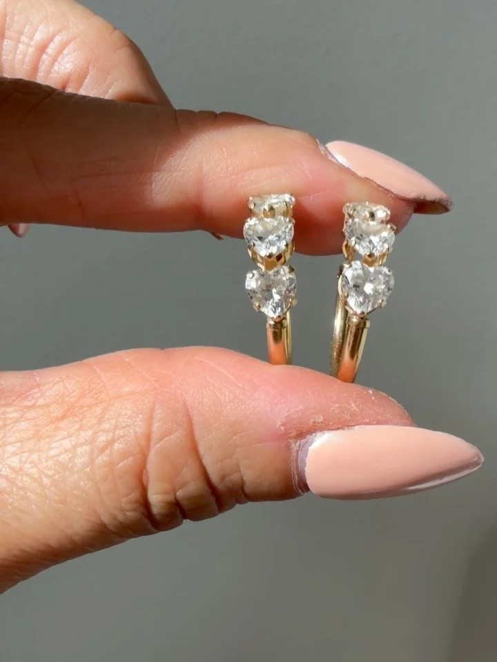 These super sparkly vintage c1980s 14K CZ triple 🩷🩷🩷 3/4&rdquo; hoops are available! Not online. 385 shipped Zelle Venmo PayPal FF / or 405 website cc link. DM to claim #vintagegoldhoops #vintagegold #goldhoops