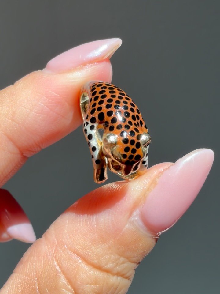 Found another impossible to source c1980s vintage 14K enamel cheetah wrap ring! Size 7.25 🐆😍 In excellent condition, with the most gorgeous enamel work. DM to claim, not online! 8 5 0 shipped pre list pricing Zelle Venmo PayPal FF, or 9 2 0 website
