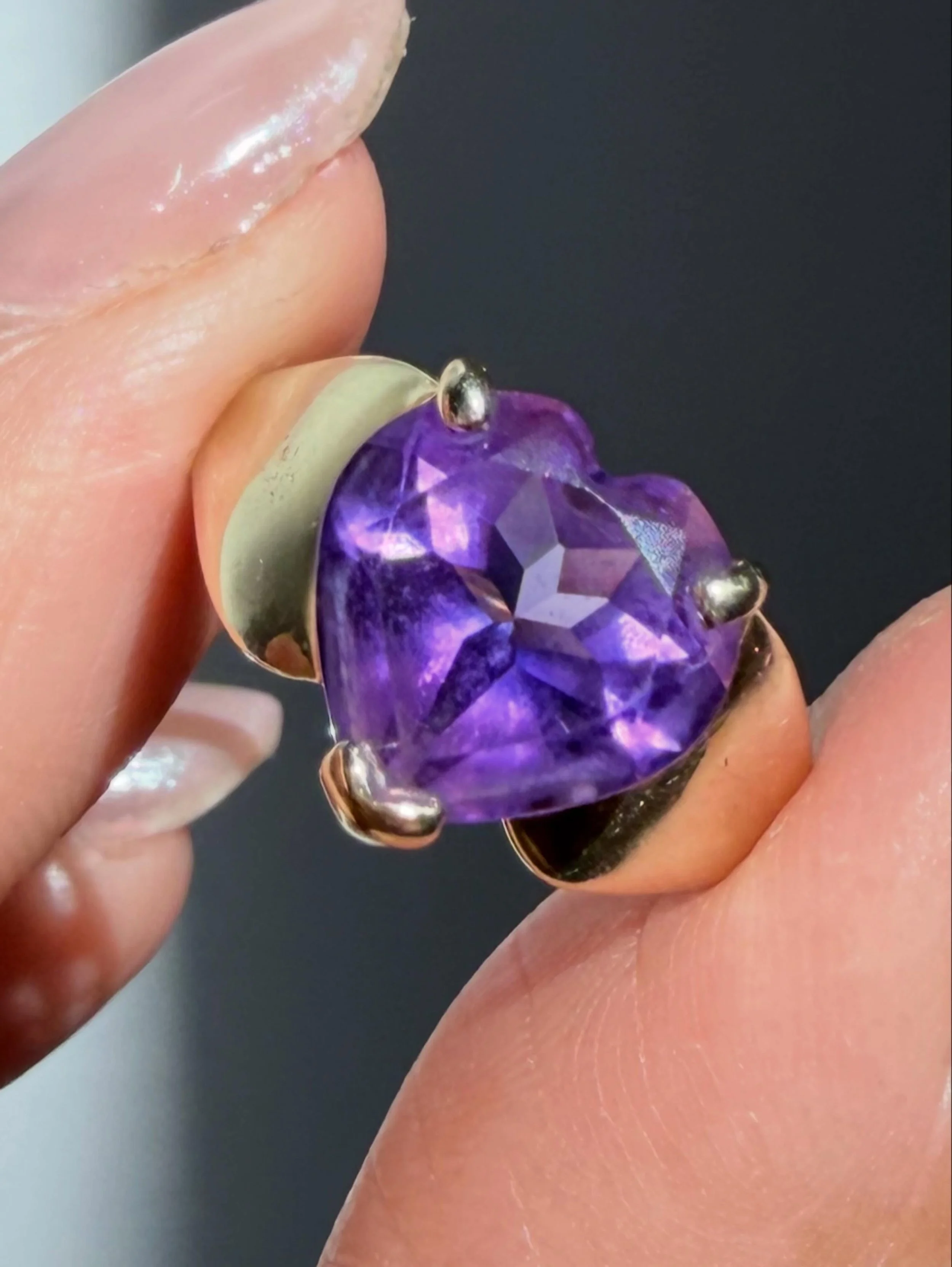 Obsessed with this vintage 1980s 10K massive 💜 cut amethyst! Online now, tap post to shop or link in bio #amethyst #amethystring