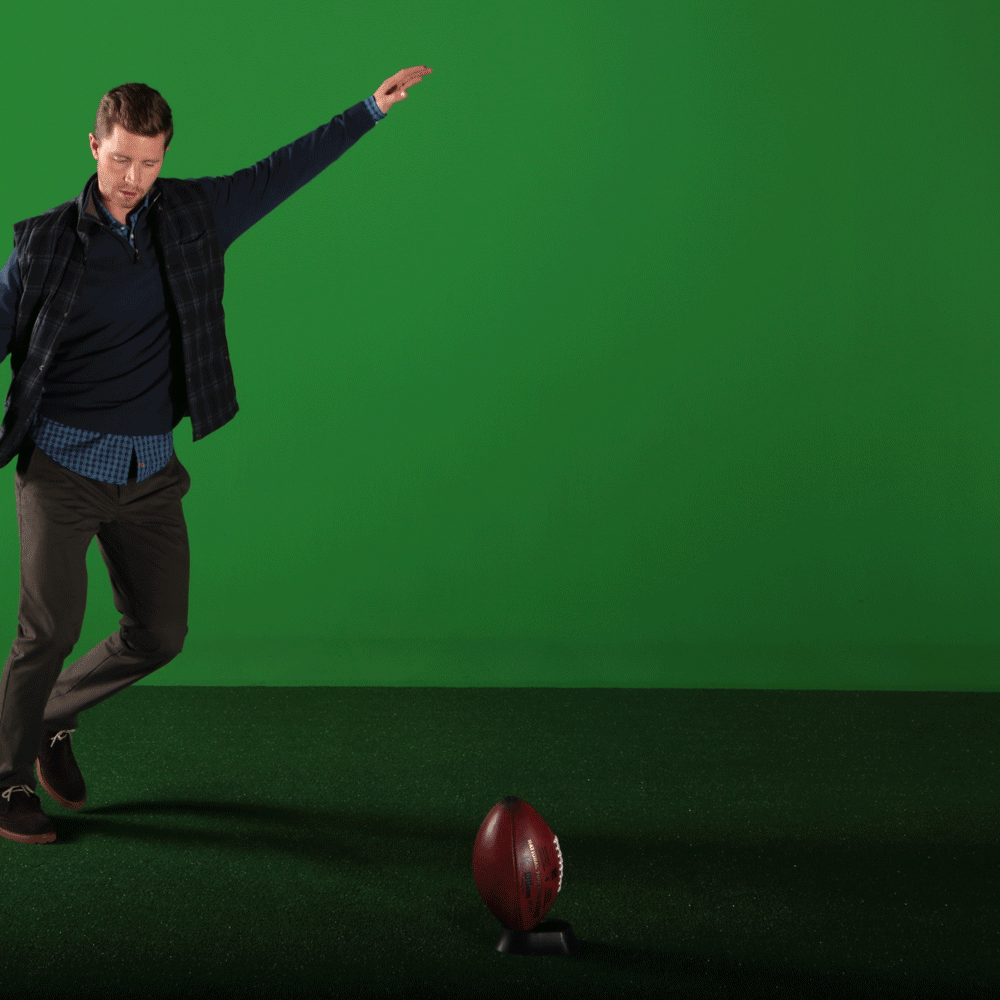 Hauschka_Kicking.gif