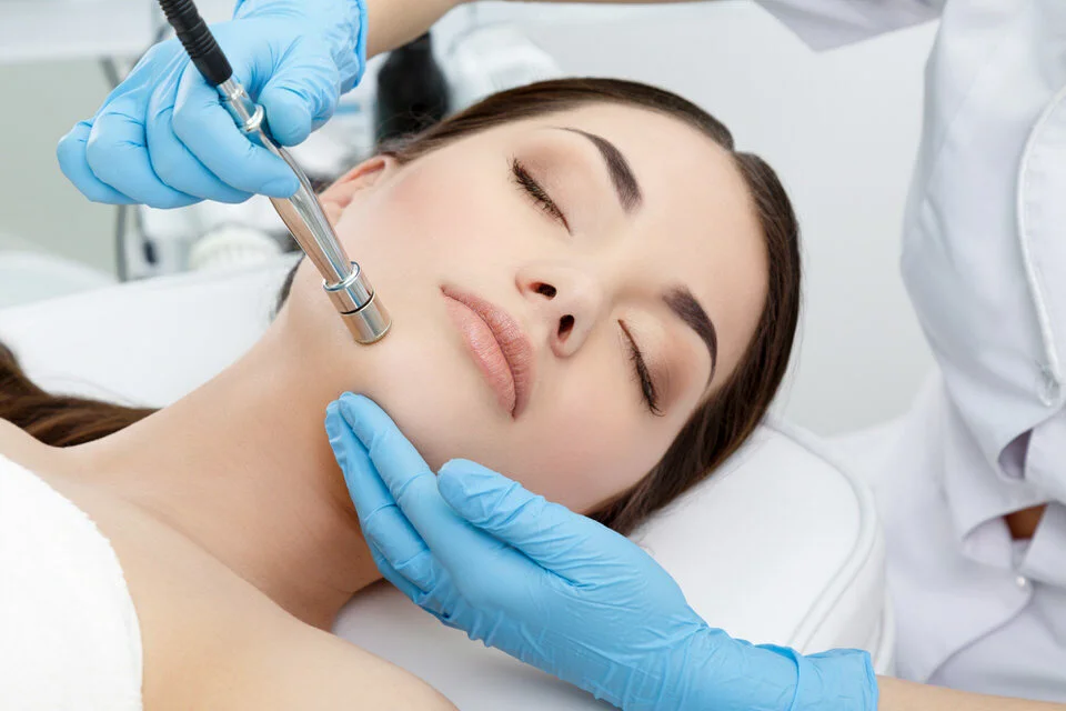 Face+Lift+Procedure.jpg