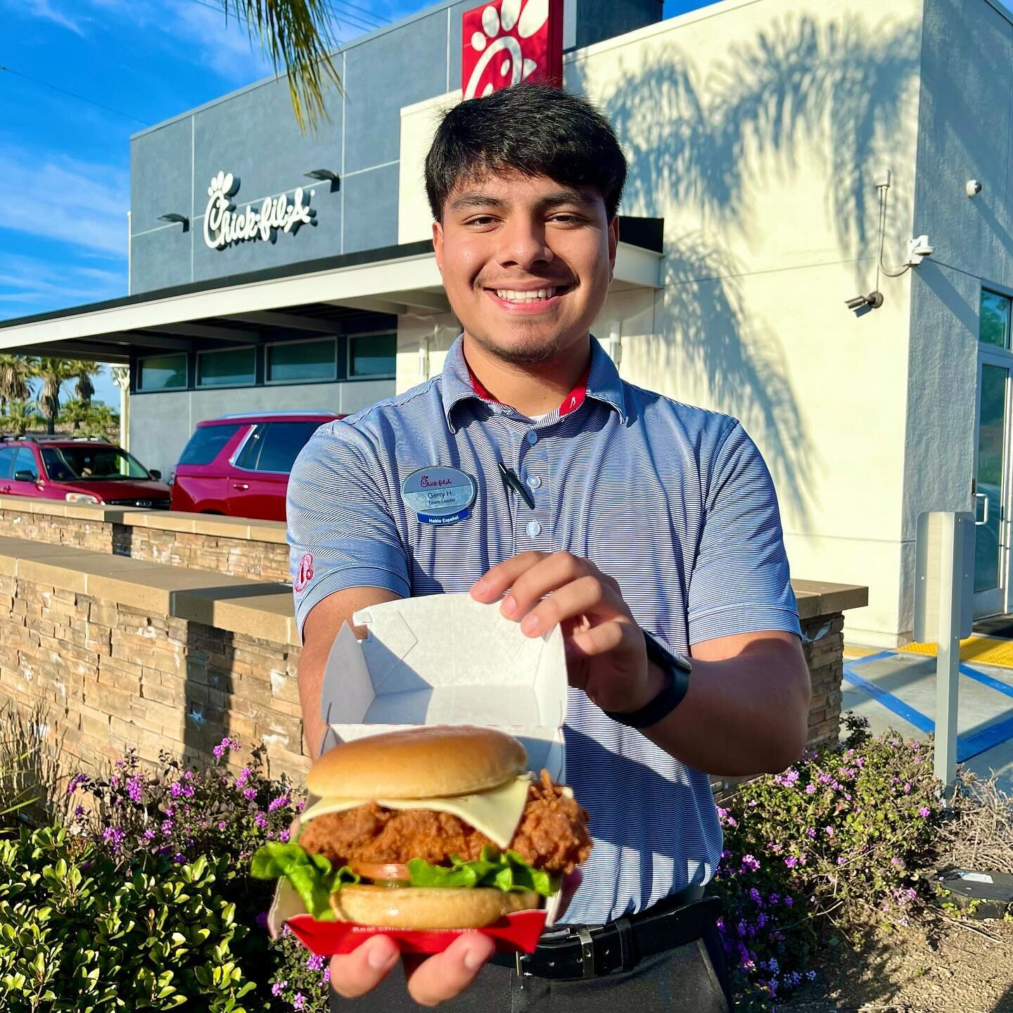 Spice up your day with our Spicy Deluxe Sandwich! Stop by to get this fan favorite for family dinner!