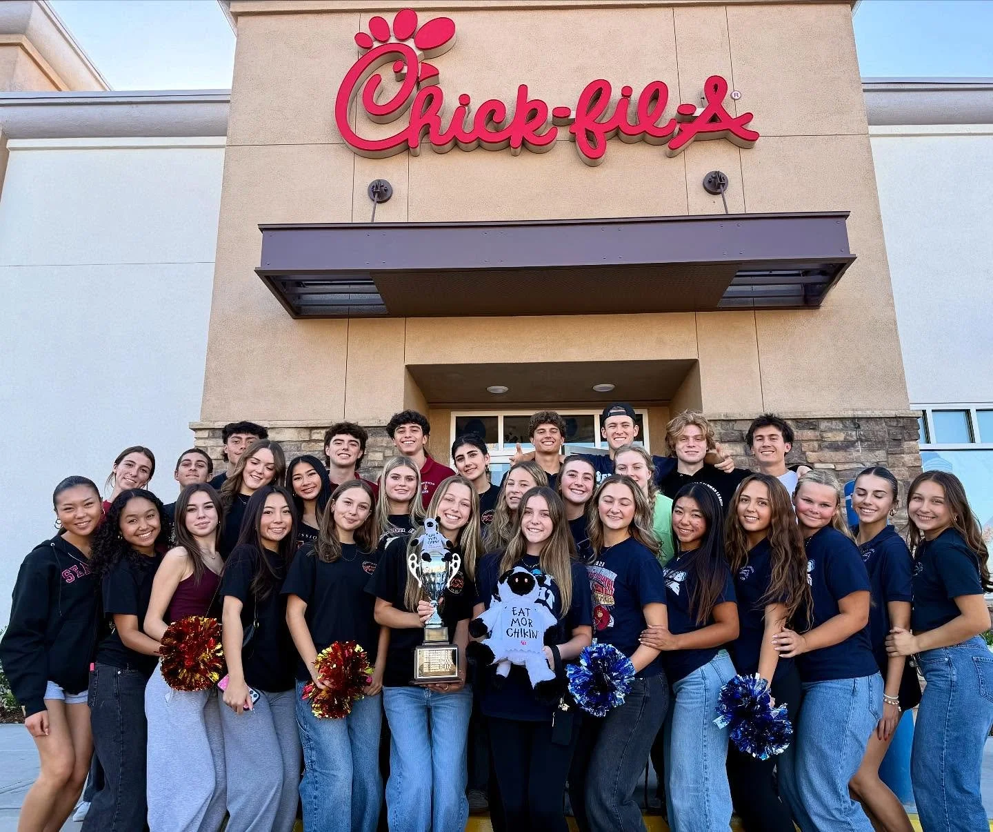 Happy Discovery Bowl Week!! This week, our two high schools, San Marcos High School 💙🤍 and Mission Hills High School ❤️💛 are going head to head all week long leading up to their rivalry football game to see who will hold this year’s title of