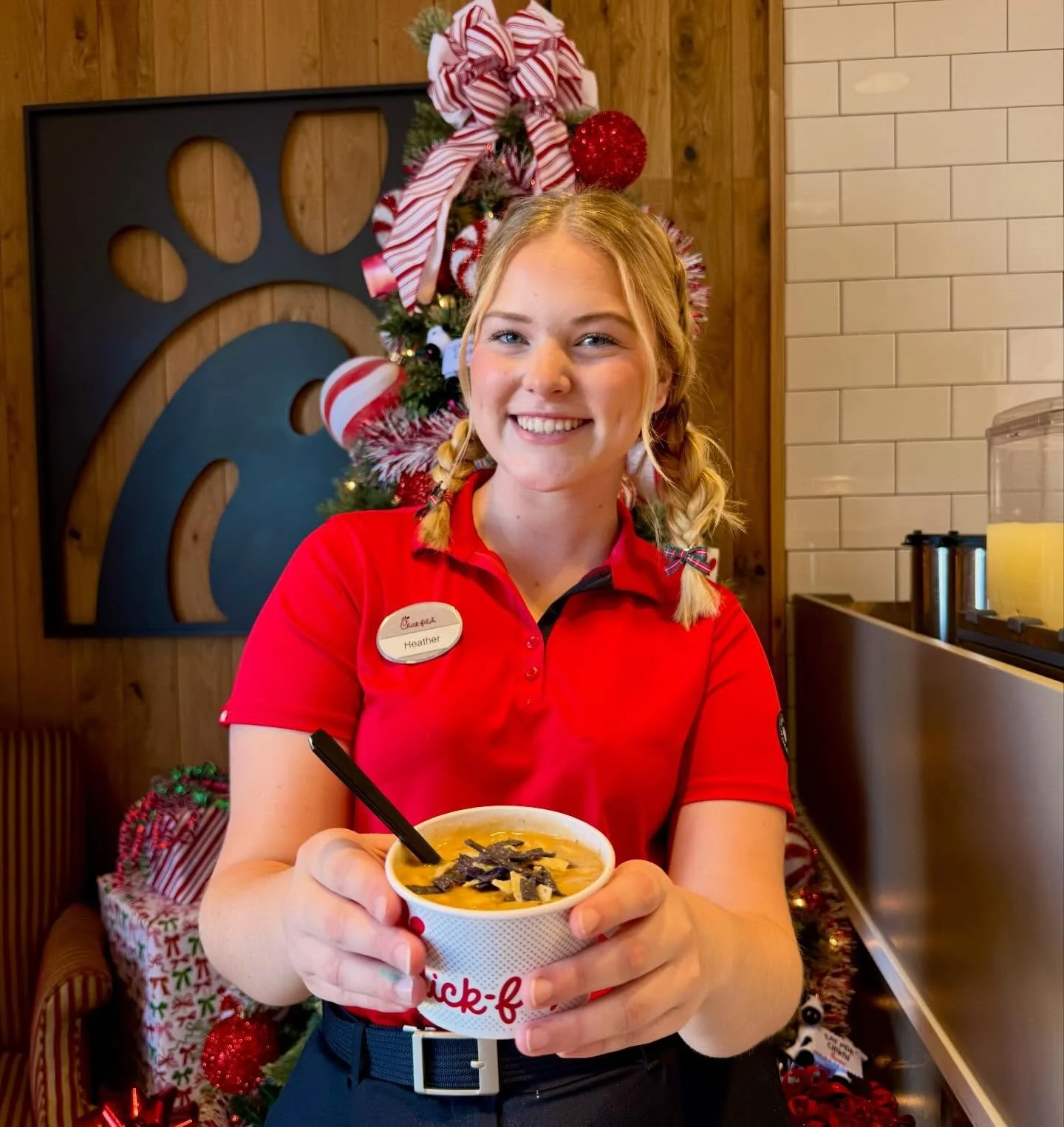 Last day of 12 Days of Chick-fil-A! Place a Mobile Thru order anytime today and you&rsquo;ll receive a cup of Chicken Tortilla Soup on your Chick-fil-A App. Please allow up to 24 hours for reward to appear on the app. 🎁 Merry Christmas!
