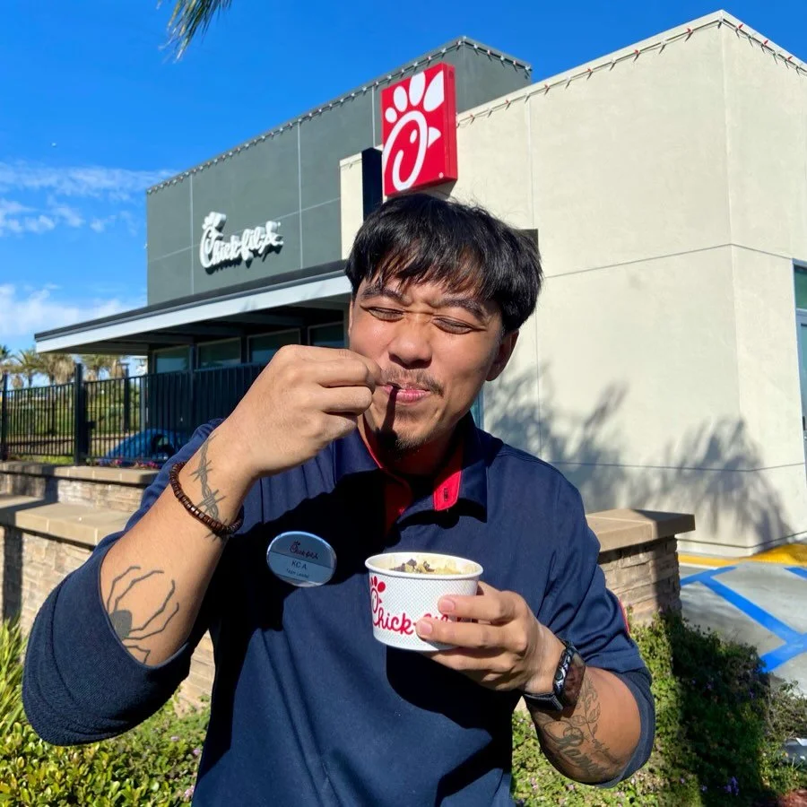 Hot, spice, and everything nice. Warm up with our Chicken Tortilla soup while it is here! 🌶️🥣