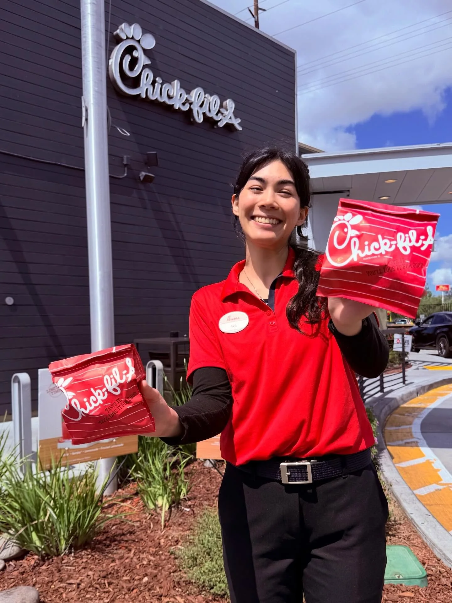 Place a Mobile Drive-Thru Order on the Chick-fil-A App
Between 12:00PM-1:00PM on Monday, April 13th &amp; receive a FREE Spicy Chicken Sandwich in your bag!
1 free Spicy Chicken Sandwich per Mobile Drive-Thru Order
Offer valid only at Chick-fil-A Esc