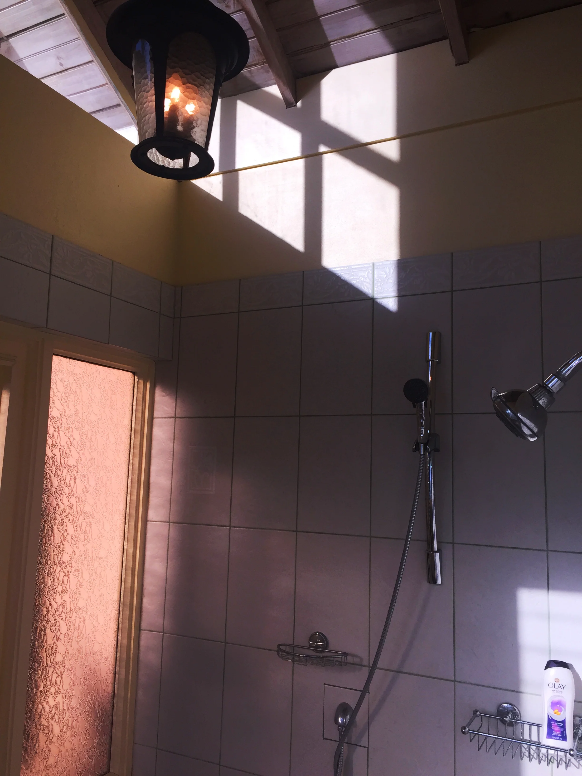 IMG-2765-Facetune-10-05-2018-19-45-29.JPG