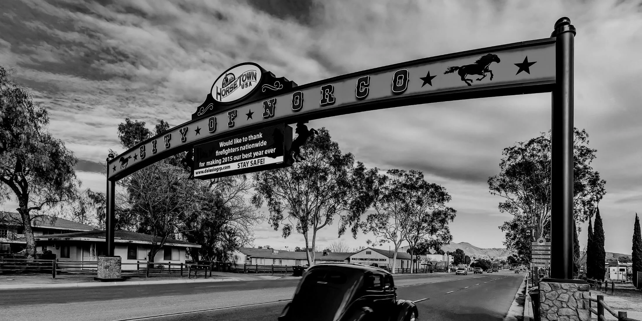 banner-4-bw.jpg