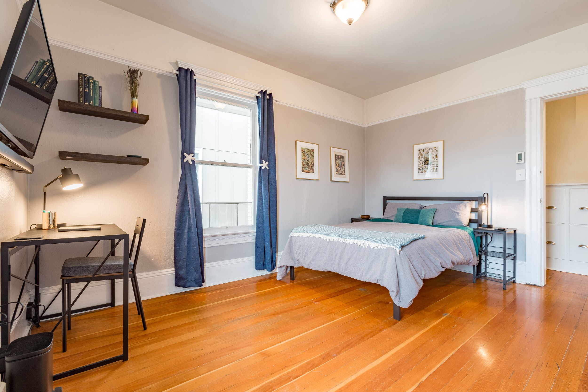 gray room
