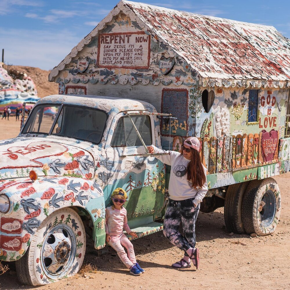 We had another quick detour on the way back from Baja. Zoey thinks we should exchange our van for this fun house on wheels. When we got to the Salvation Mountain she said &ldquo;This is my place&rdquo; 😆
Only outdoor areas were open and masks are ob
