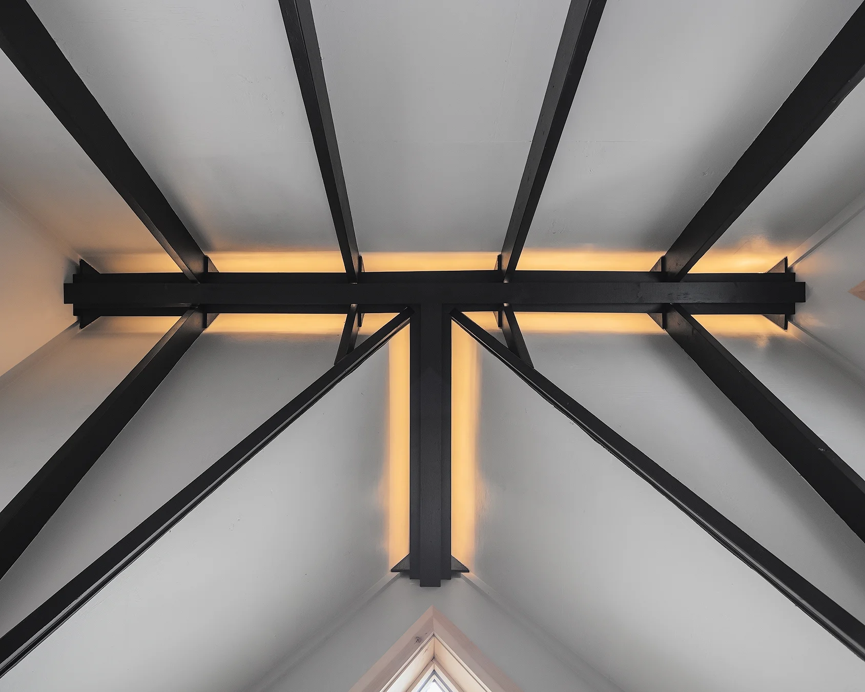004cabin.jpg