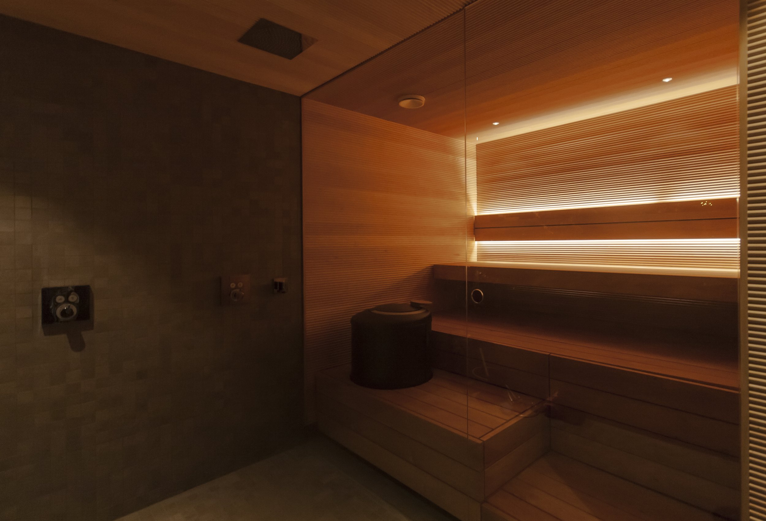 11_mittatilauskaluste_yksityinen_sauna.JPG