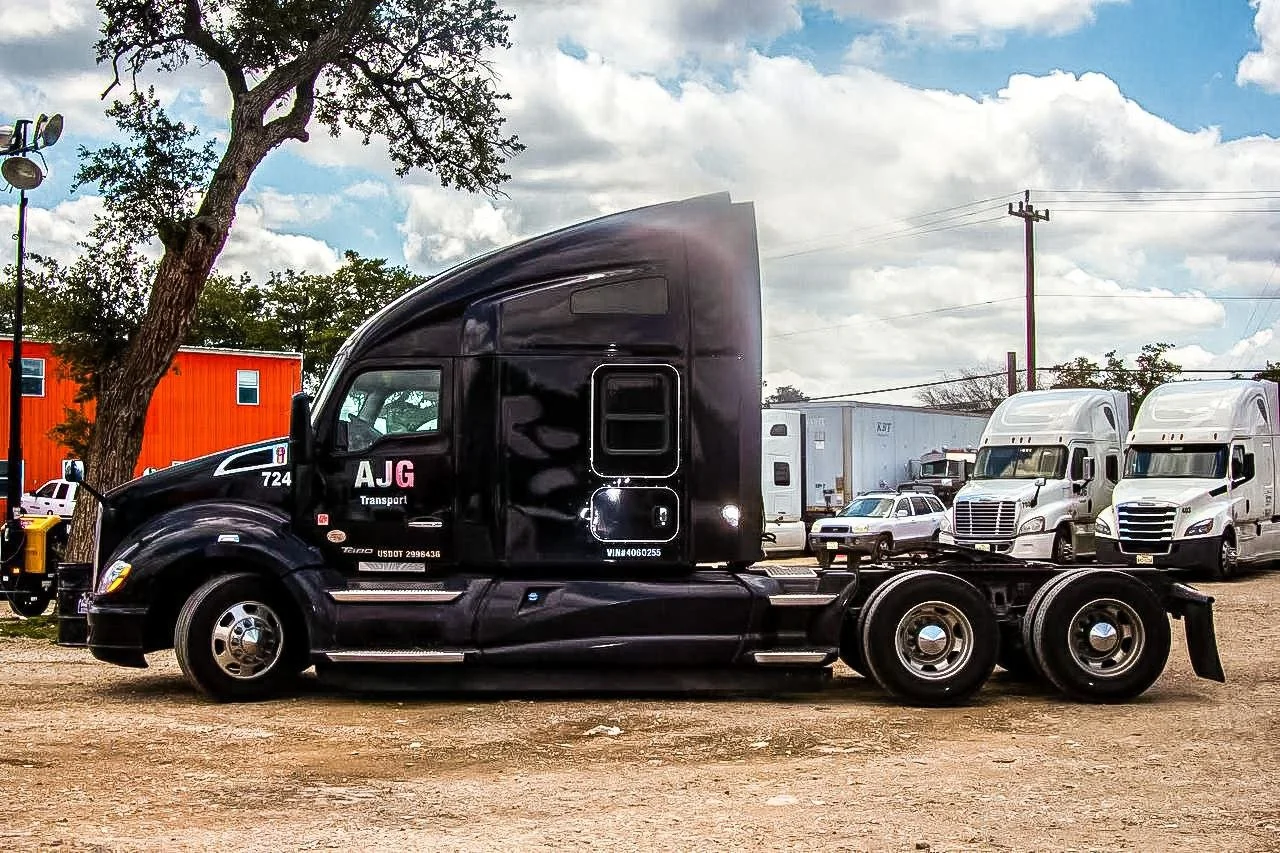 Navigating the FMCSA: A Comprehensive Guide for Logistics Companies