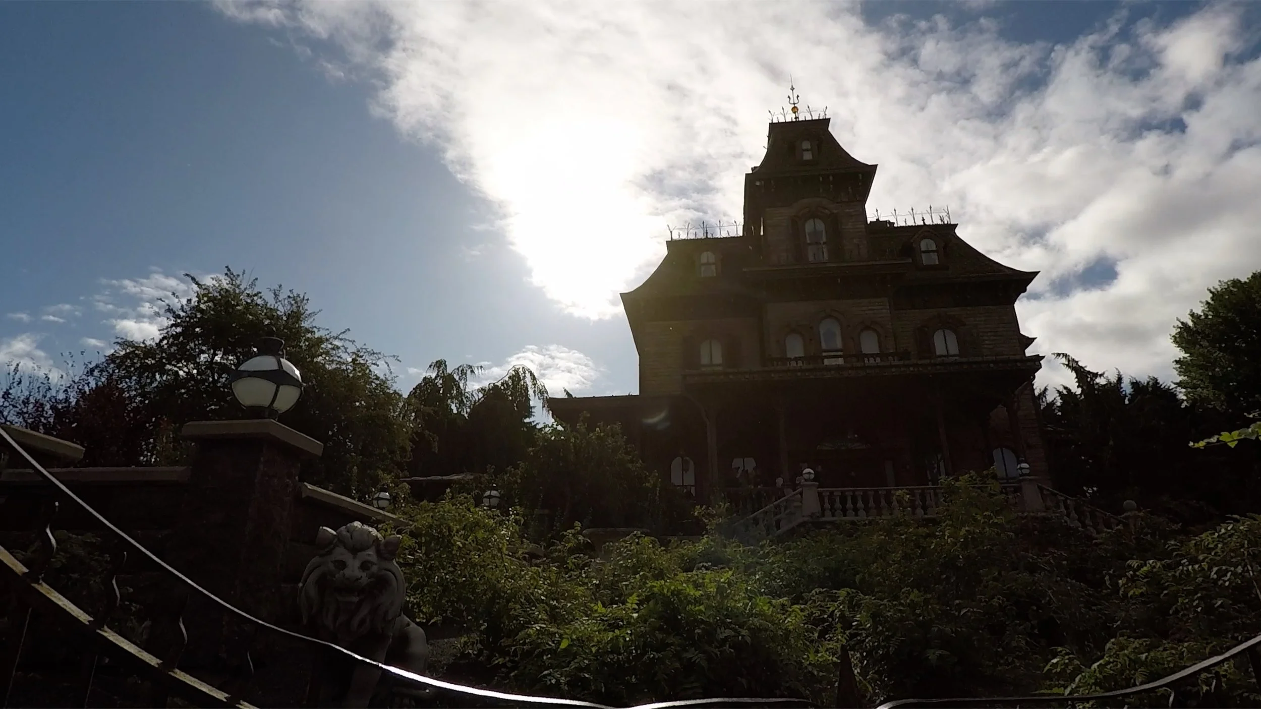 Disneyland Paris Phantom Manor Closing January 2018.jpg