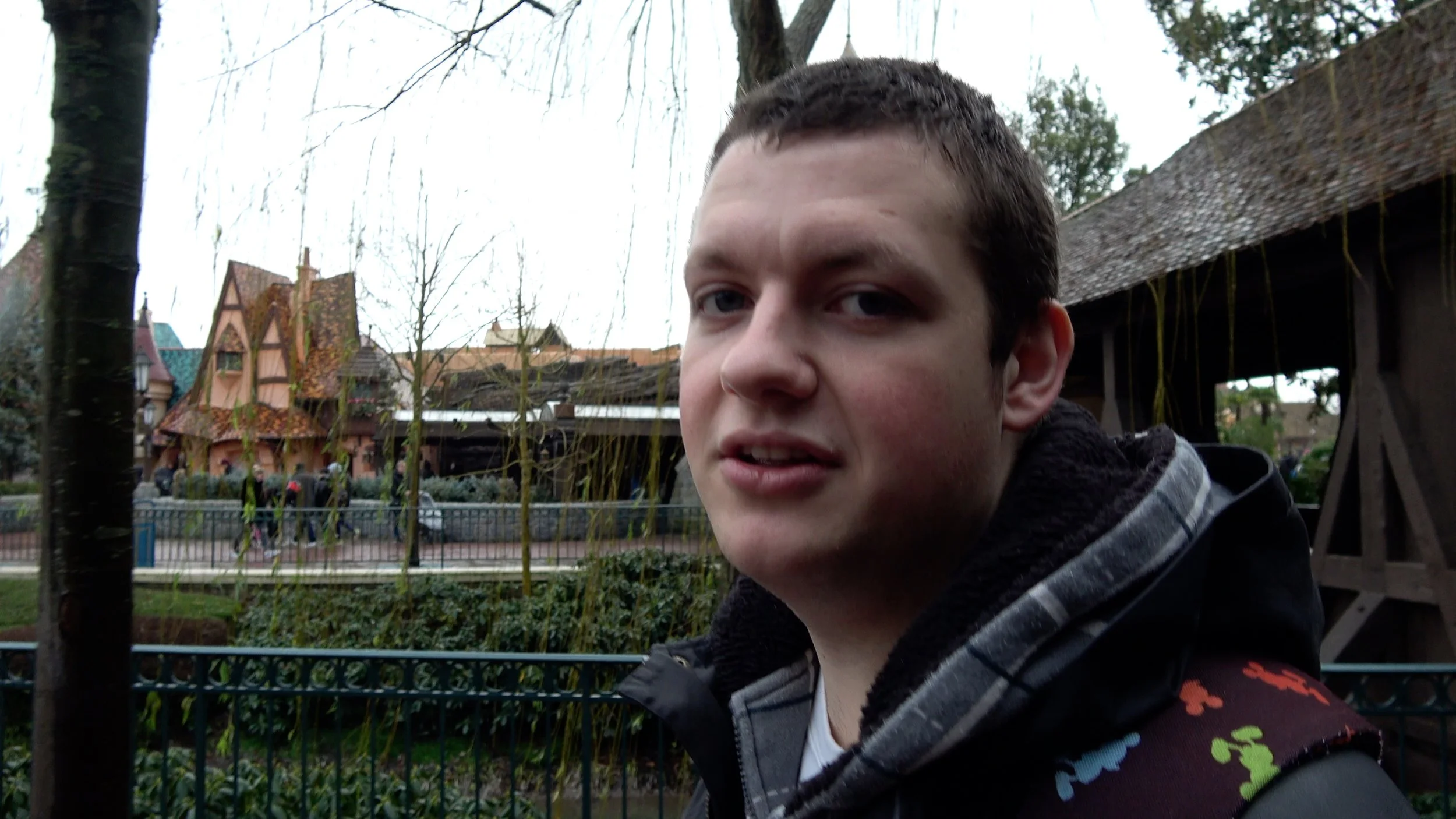 Riding 3 dark rides in Fantasyland in less than 30 minutes at Disneyland Paris.jpg