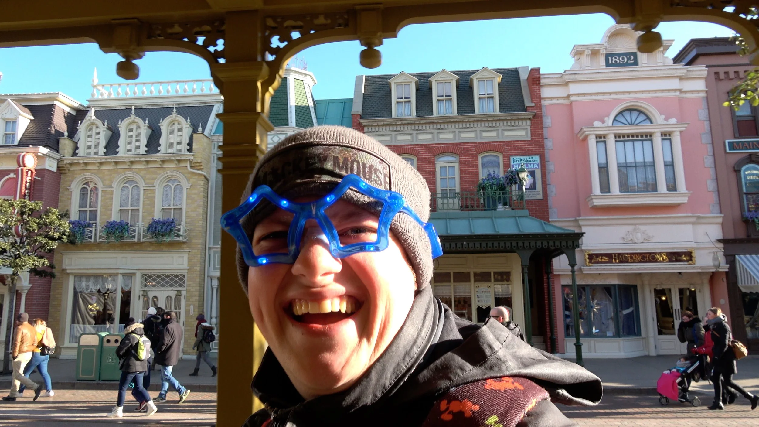 Jordi and the Fancy sunglasses at Disneyland Paris.jpg