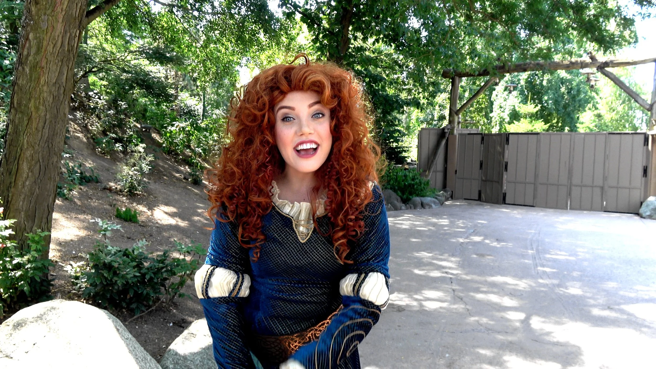 Merida Meet and Greet at Disneyland Paris.jpg