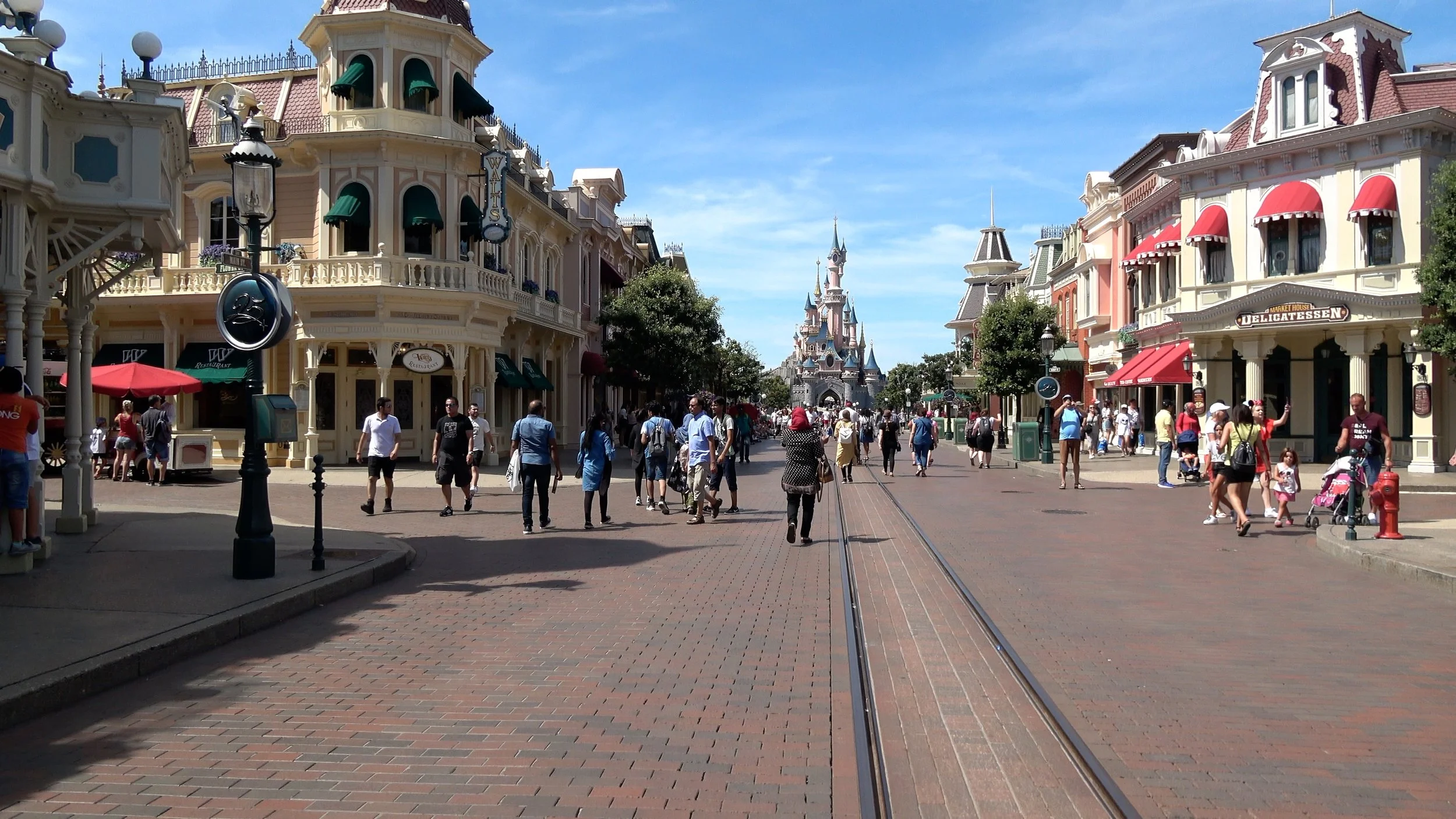 A late Afternoon visit to Disneyland Paris.jpg