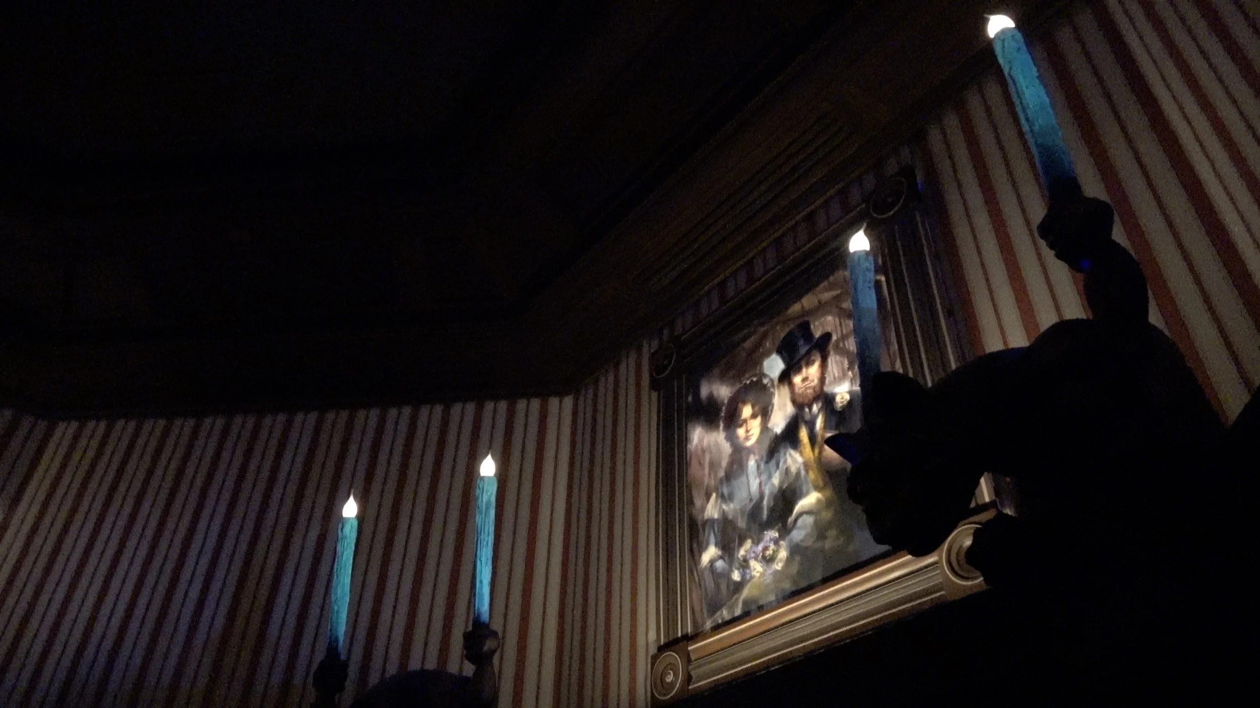 Phantom Manor 2019 in 4K low Light at Disneyland Paris.jpg