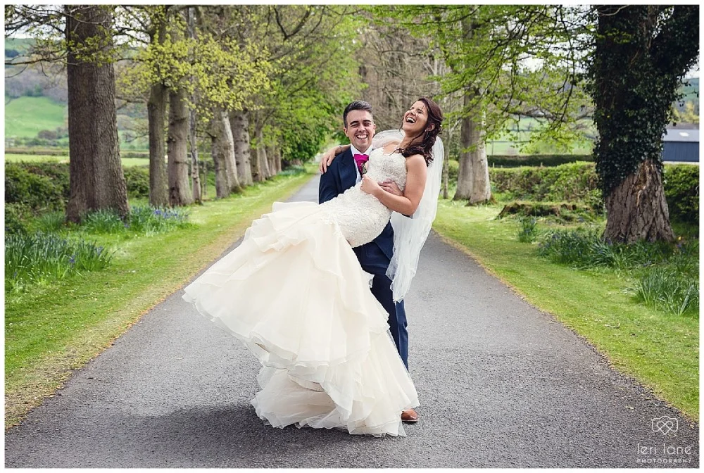 maesmawr-wedding-april-pink-bride-welsh-leri-lane-photography-35-1000x672.jpg