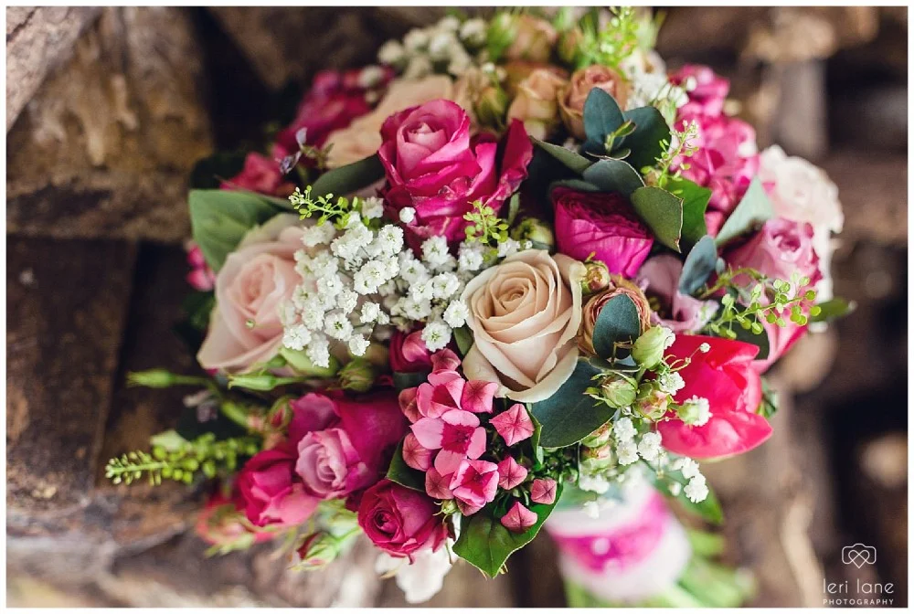 maesmawr-wedding-april-pink-bride-welsh-leri-lane-photography-5-1000x672.jpg