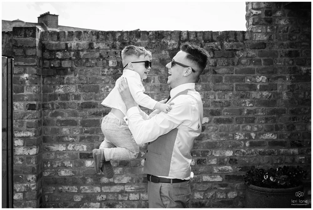 wedding_photography-bride-groom-mid-wales-leri-lane-elephant-and-castle-2018_019