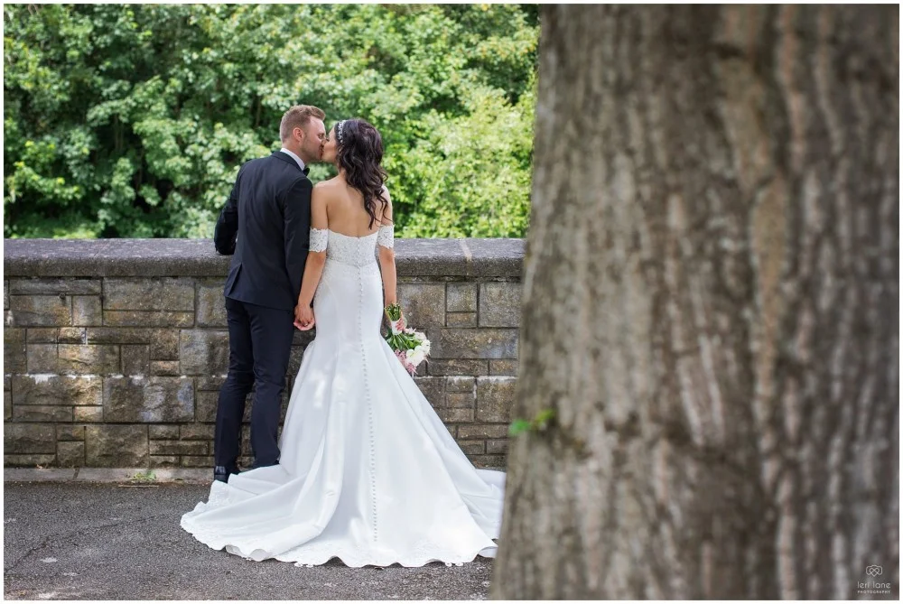 LeriLanePhotography_wedding_Elephant_castle_neetown_Mid_Wales_Photography_Chrissie_mathew-27