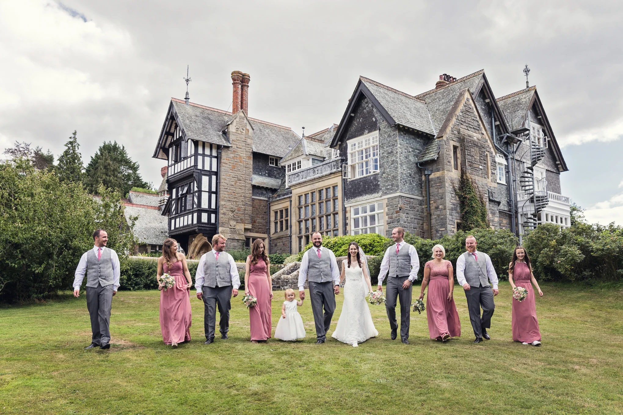leri_lane_photography_wedding_mid_wales_shropshire_photography__Walcott_Plasdinam_LionQuays_Outdoor_Boho_Rustic_bride-8.jpg