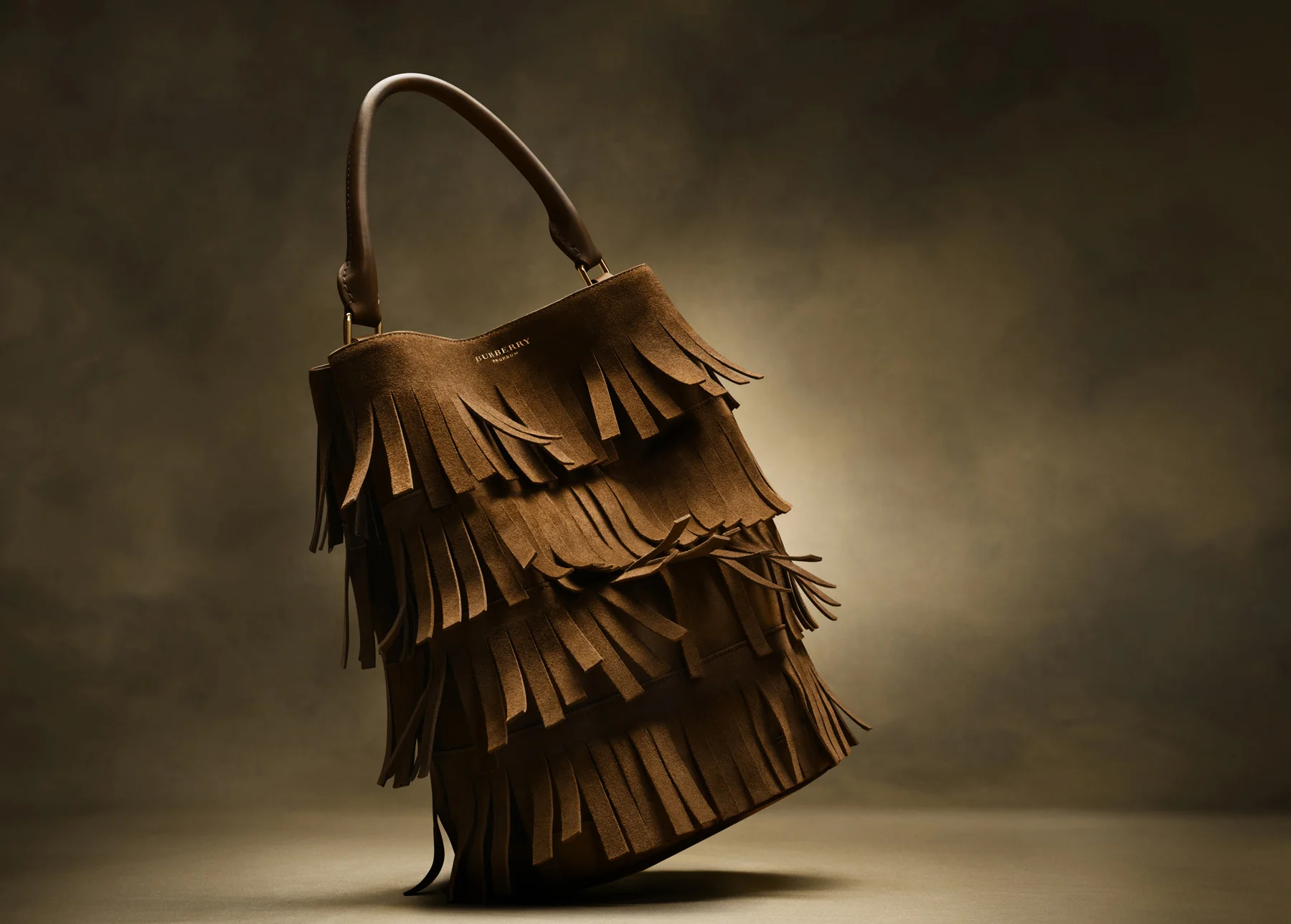 26-icon-artist-management-katie-hammond-advertising-SEASONAL-ACCESSORIES-bag.jpg