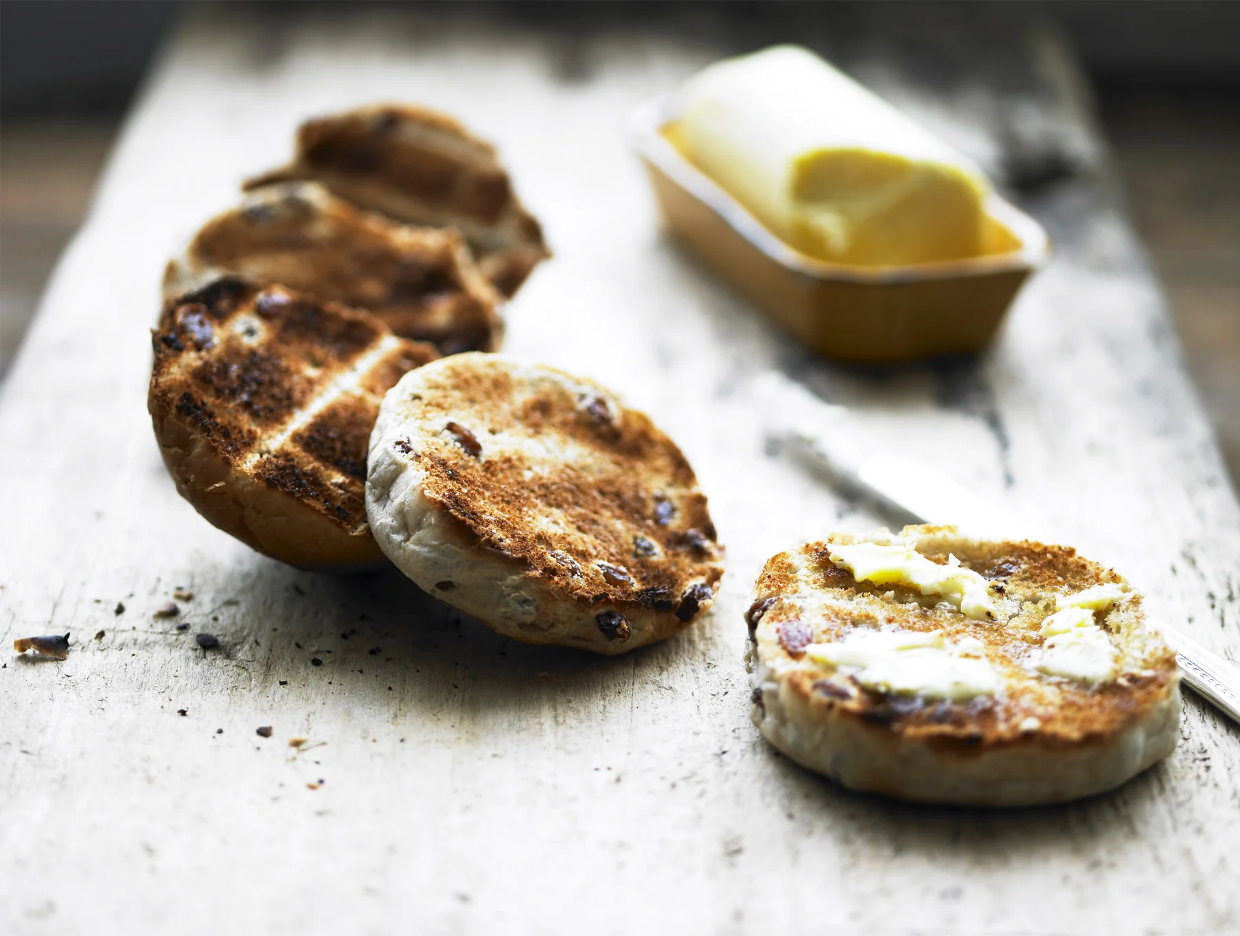 46-icon-artist-management-katie-hammond-food-abelcole_hotcross_buns.jpg