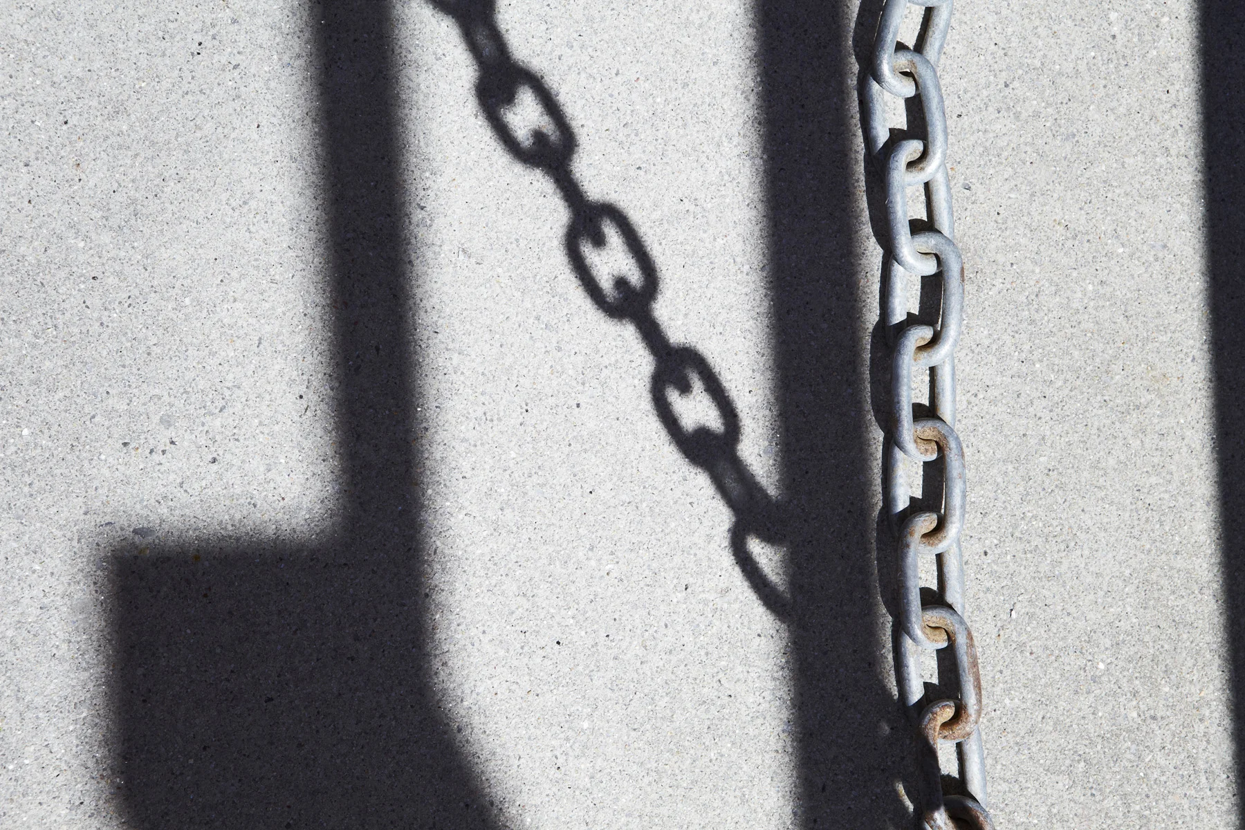 3-icon-artist-management-katie-hammond-personal-harbour-chain.jpg